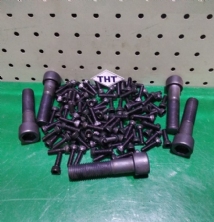 Bu lông lục giác chìm M10X40