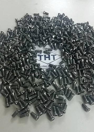 Ốc cán dao M1
